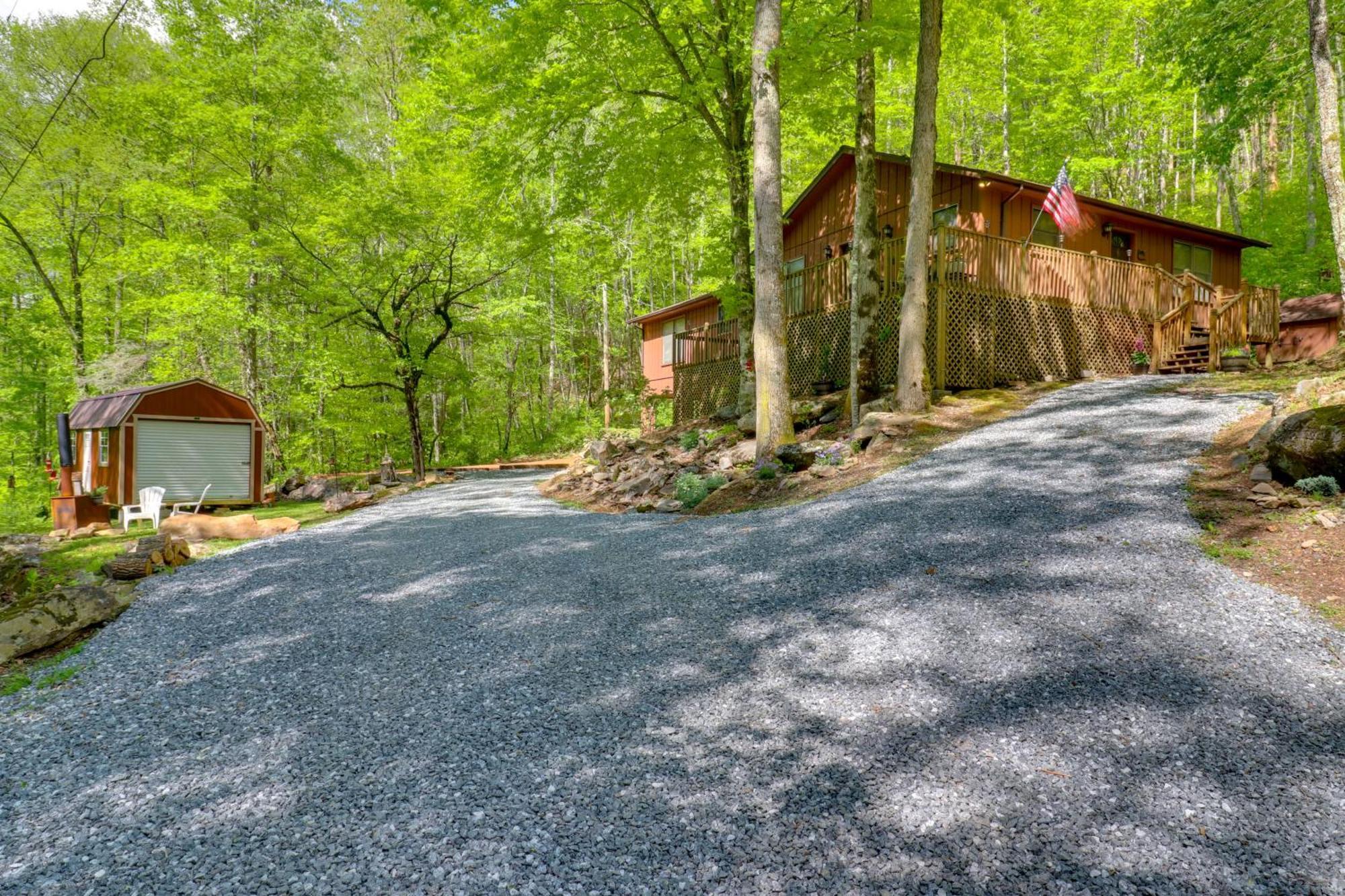Cozy Whittier Home With Fire Pits Less Than 15 Mi To Hiking! Exterior photo
